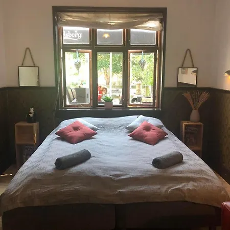 Apartment Bed & Kitchen Koge